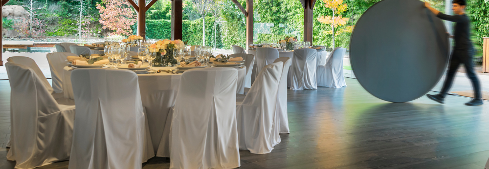 The Versatility of Banqueting Tables: A Smart Choice for Everyday Use